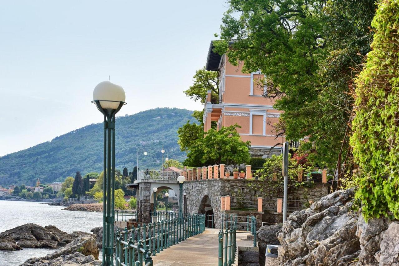Apartment Hana Ičići Buitenkant foto
