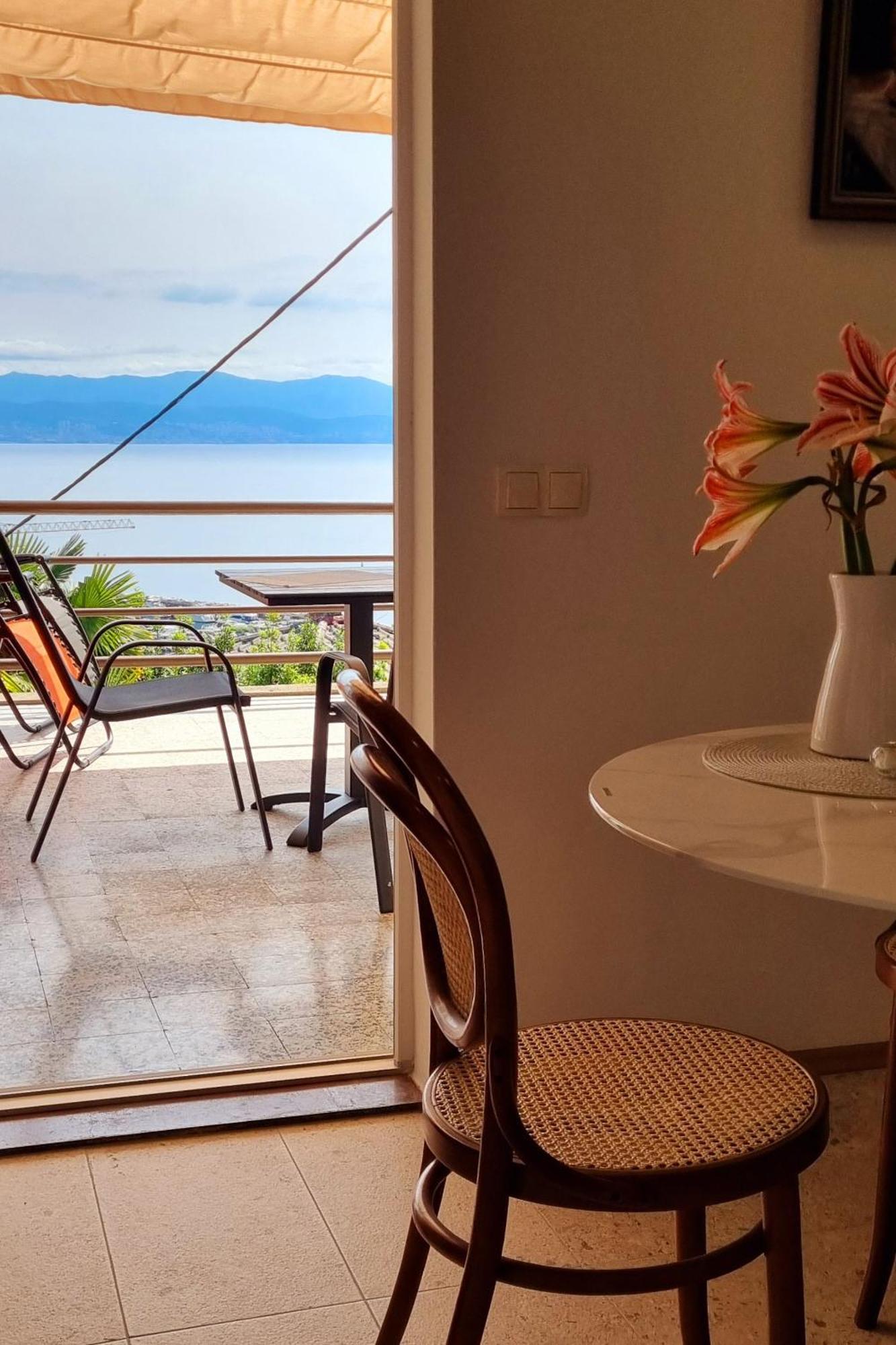 Apartment Hana Ičići Buitenkant foto