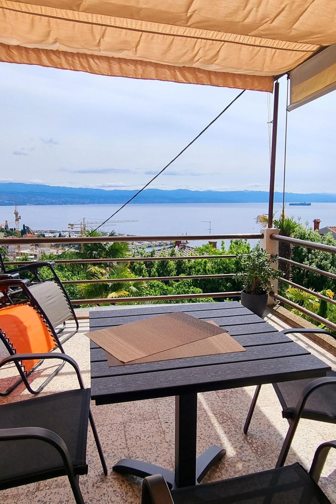 Apartment Hana Ičići Buitenkant foto